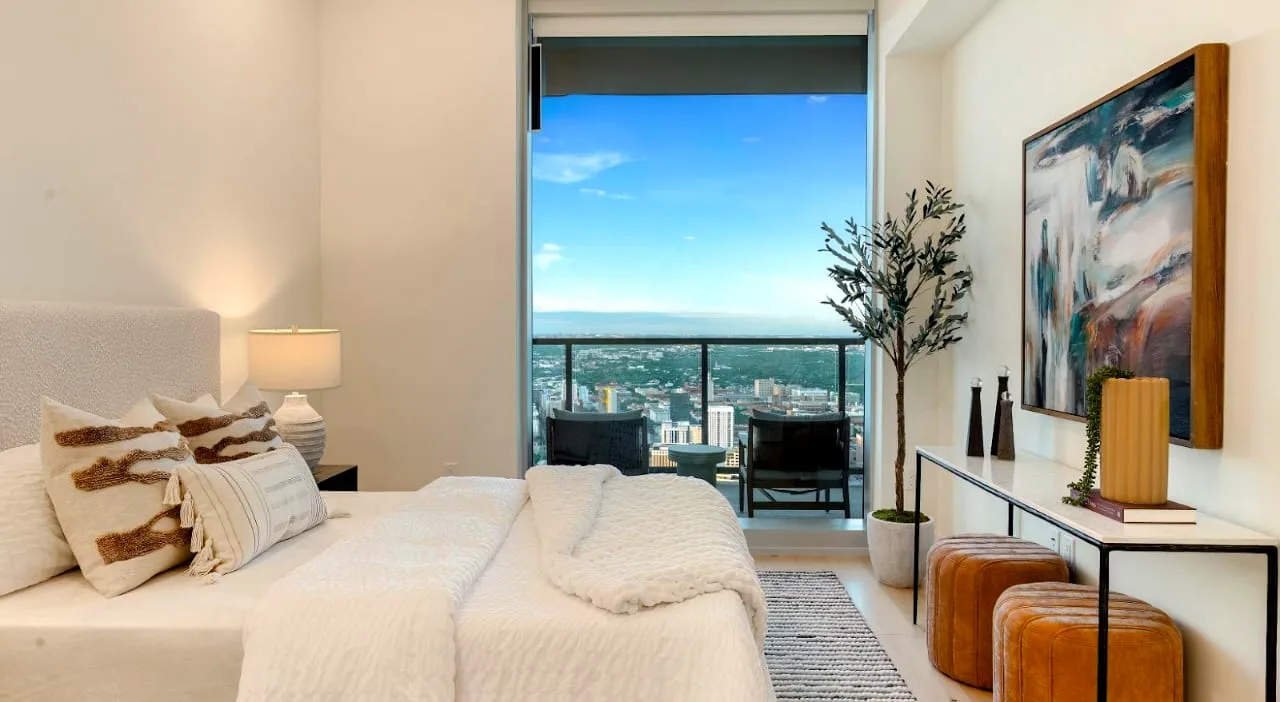 Modern bedroom